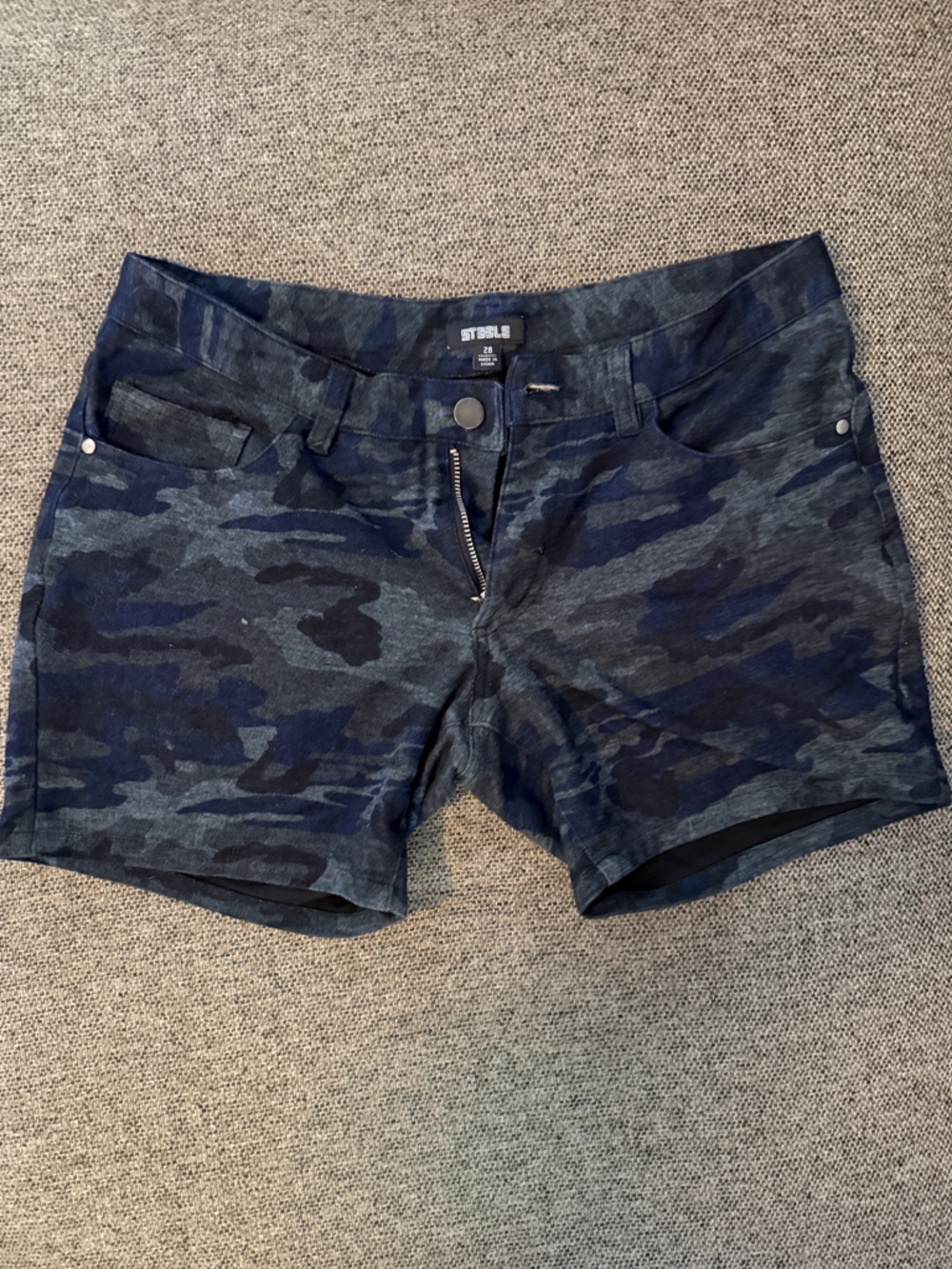 ST33LE Camo Print Shorts in Blue